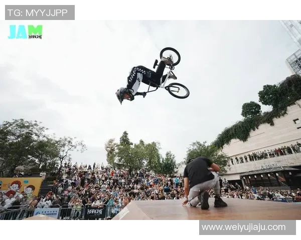 南京极限运动队在世界滑板锦标赛中的速度表现与技术分析